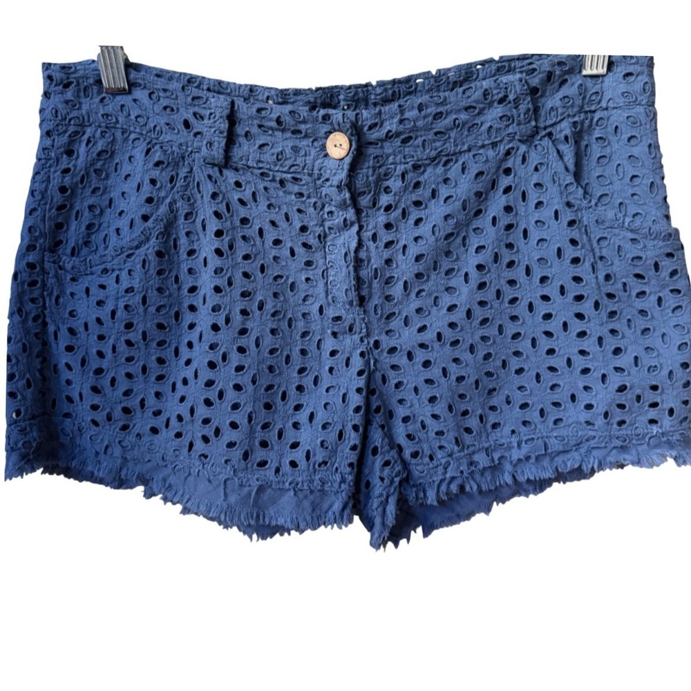 Eyelet Lace Frayed Hem Cotton Cutoff Shorts Beach Vacation Feminine Size Small